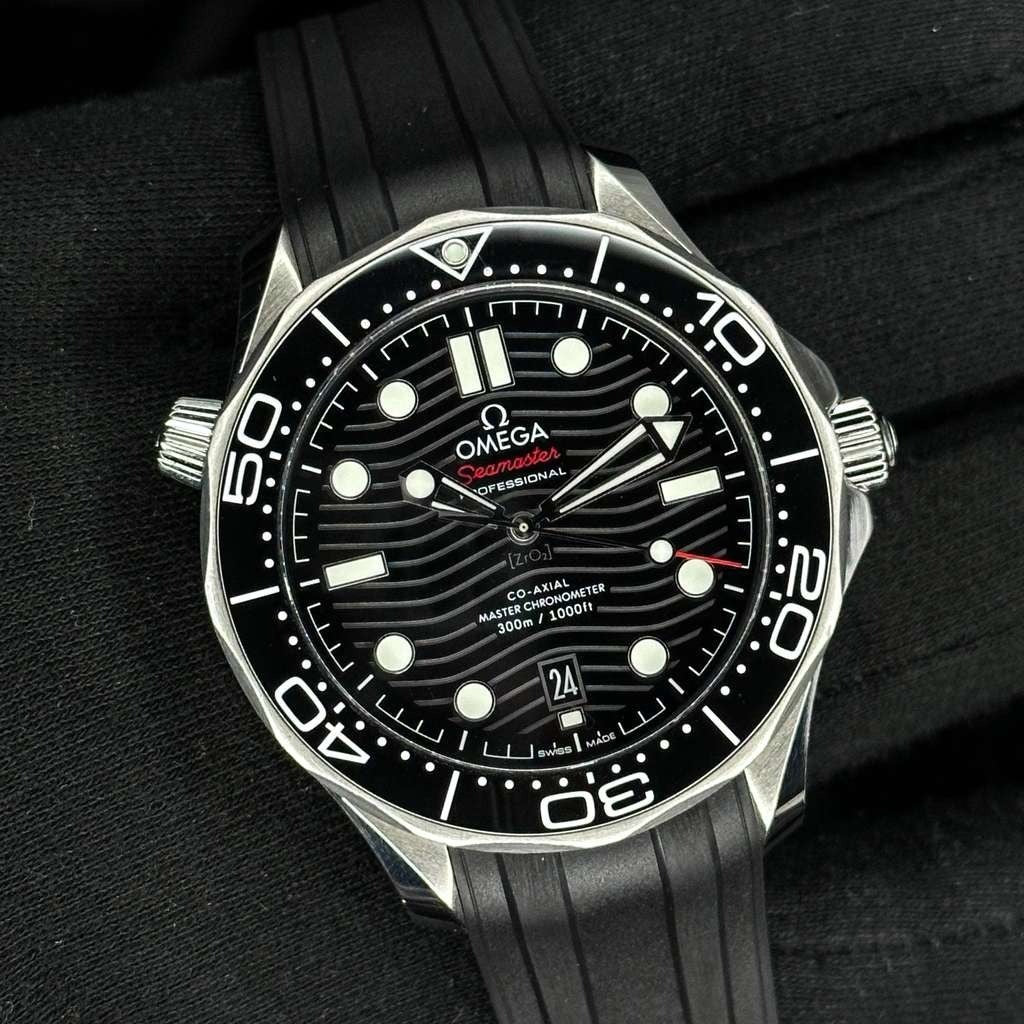 OMEGA Seamaster Diver 300M – 42mm | Black Dial (210.32.42.20.01.001)