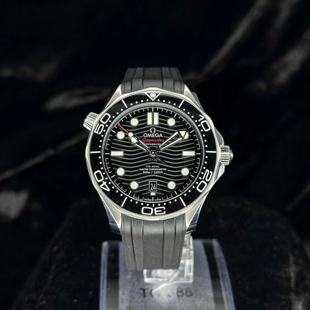 OMEGA Seamaster Diver 300M – 42mm | Black Dial (210.32.42.20.01.001)