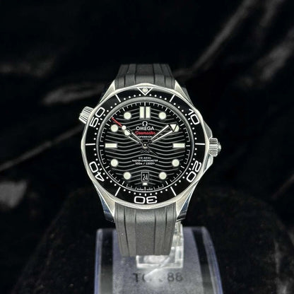 OMEGA Seamaster Diver 300M – 42mm | Black Dial (210.32.42.20.01.001)